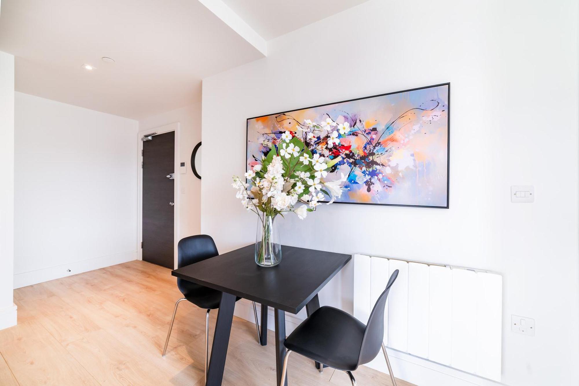 Апартаменты Stylish Retreats On Olympic Way Лондон Экстерьер фото