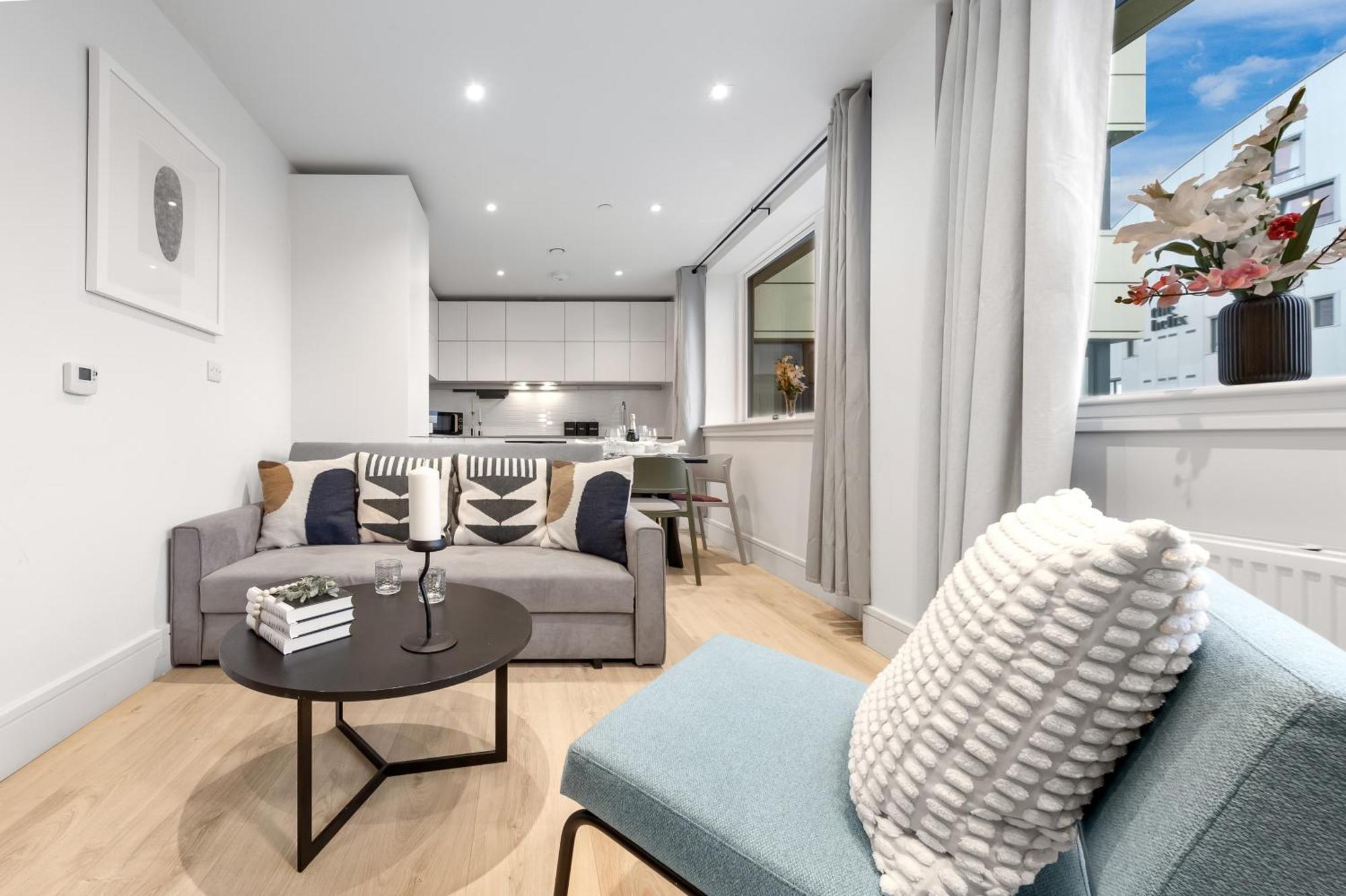 Апартаменты Stylish Retreats On Olympic Way Лондон Экстерьер фото